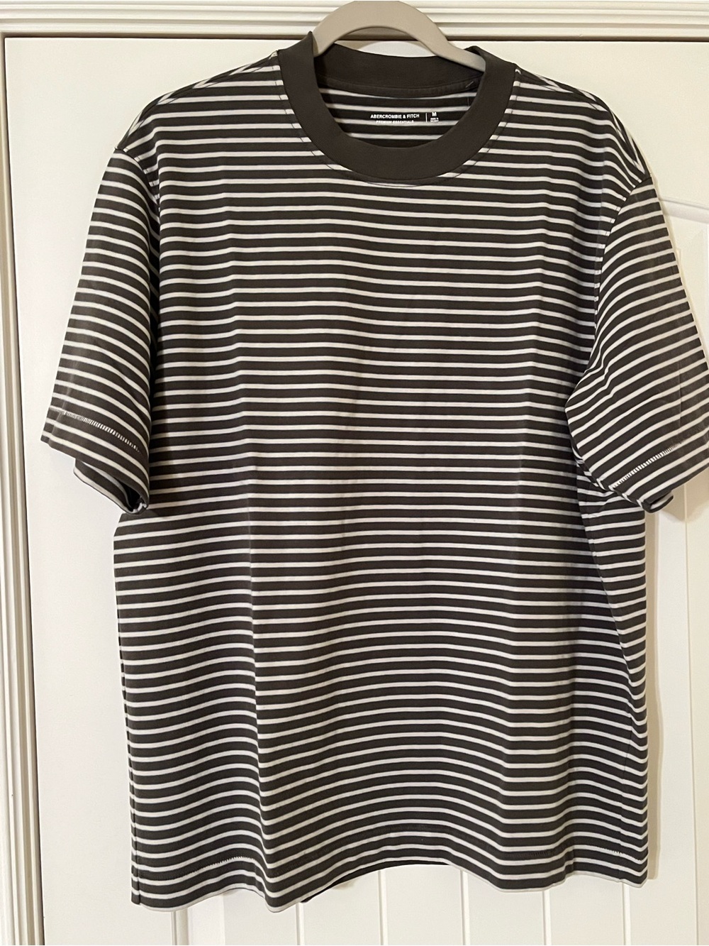 Abercrombie & Fitch Premium Essentials Cotton Stripe Crewneck Tee Shirt M